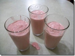strawberry smoothies with kale